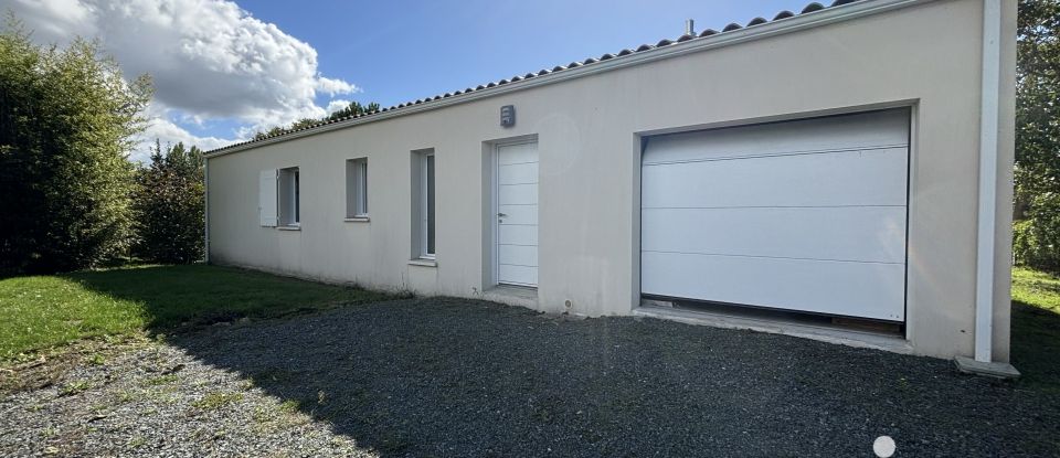 House 5 rooms of 103 m² in Rochefort (17300)