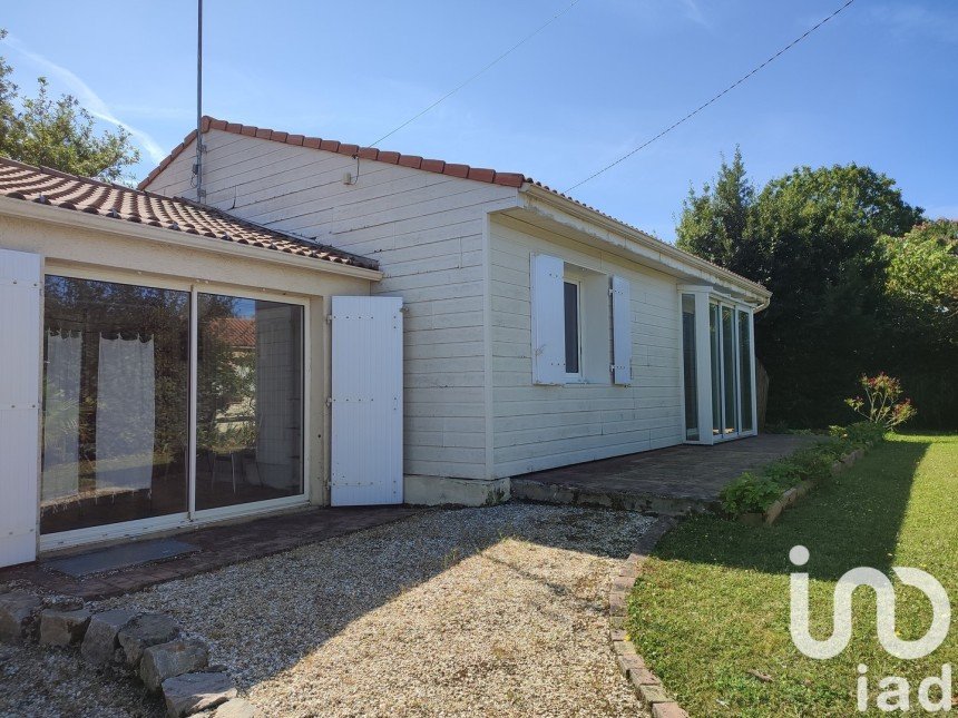 House 5 rooms of 105 m² in La Plaine-sur-Mer (44770)