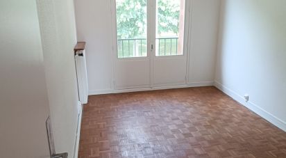 Apartment 3 rooms of 73 m² in Troyes (10000)