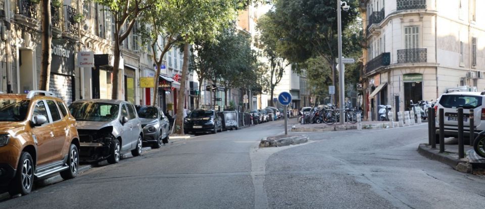 Business premises of 55 m² in Marseille (13004)