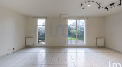 House 4 rooms of 77 m² in Combs-la-Ville (77380)