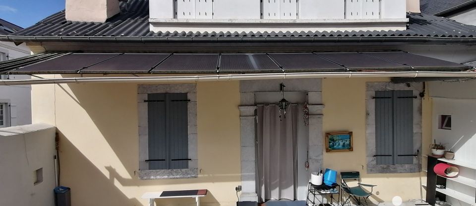 Town house 3 rooms of 112 m² in Montaut (64800)