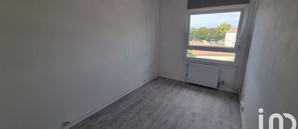 Appartement 3 pièces de 59 m² à Châlons-en-Champagne (51000)