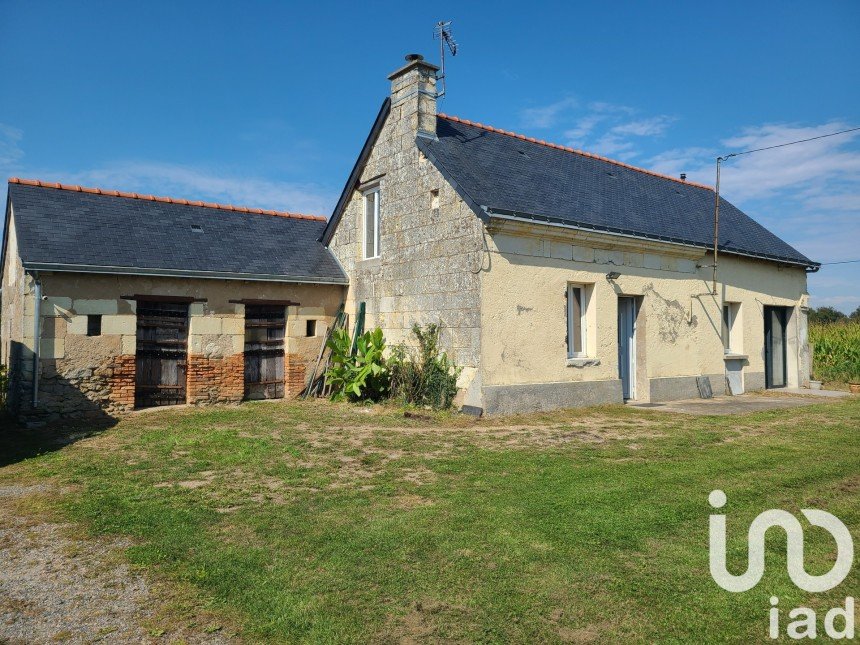 Maison de campagne 4 pièces de 86 m² à Longué-Jumelles (49160)