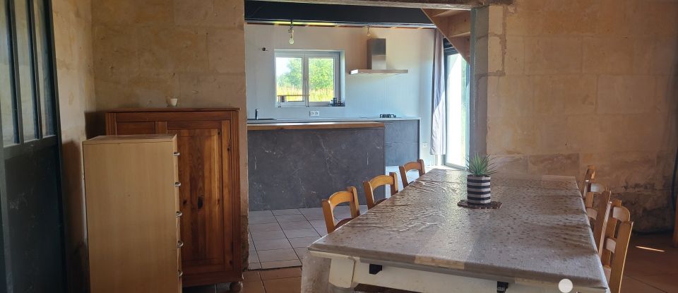 Maison de campagne 4 pièces de 86 m² à Longué-Jumelles (49160)