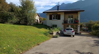 House 5 rooms of 103 m² in Saint-Rémy-de-Maurienne (73660)