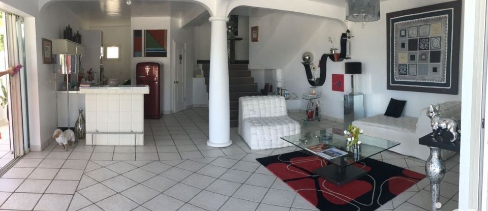 Hôtel particulier de 830 m² à Saint-Martin (97150)