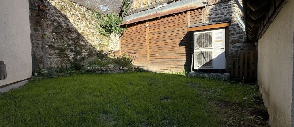 Maison de village 7 pièces de 125 m² à Dangeau (28160)