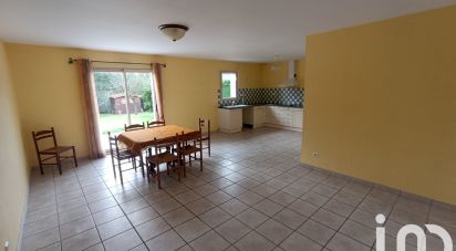 House 4 rooms of 87 m² in Parthenay (79200)