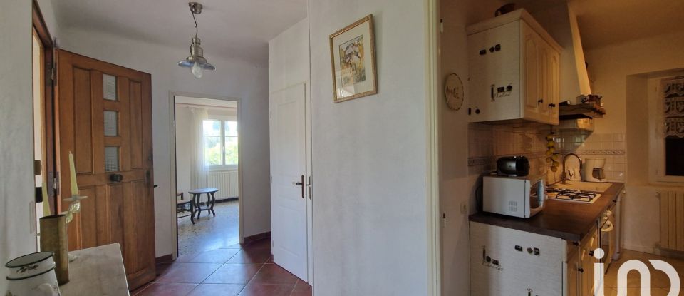 Village house 5 rooms of 130 m² in Flayosc (83780)