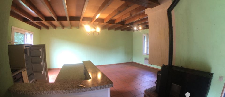 House 3 rooms of 104 m² in Beaudéan (65710)