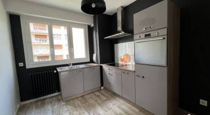 Apartment 5 rooms of 107 m² in Cholet (49300)