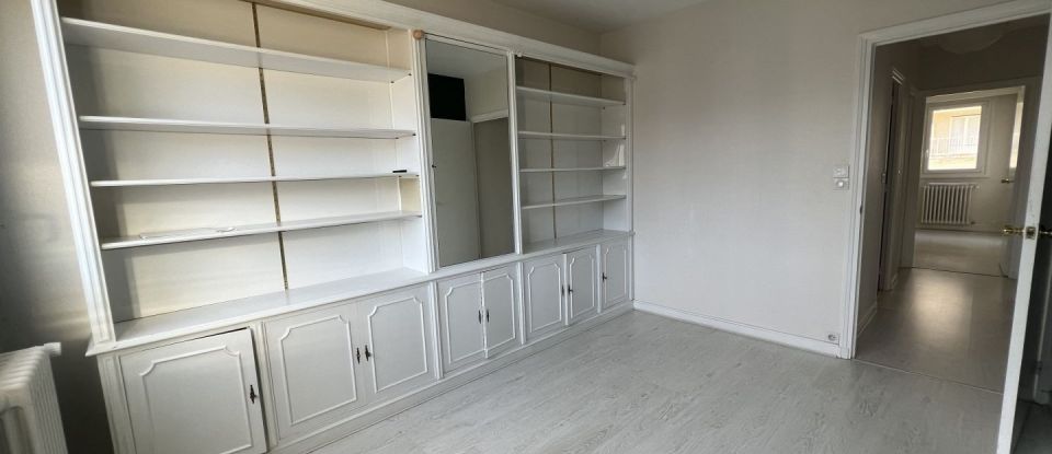 Appartement 5 pièces de 107 m² à Cholet (49300)