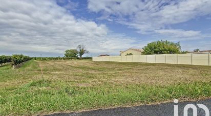 Terrain de 800 m² à Saint-Aubin-de-Blaye (33820)