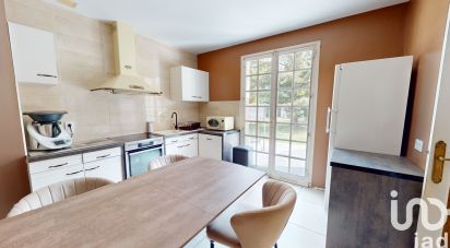 Maison 6 pièces de 144 m² à Saint-Amant-Tallende (63450)