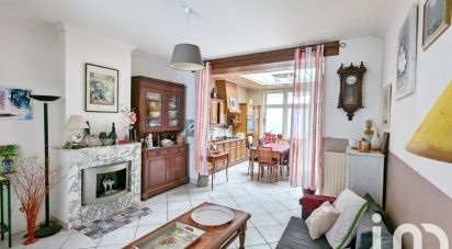 Maison 4 pièces de 130 m² à Comines (59560)