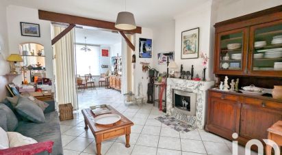 Maison 4 pièces de 130 m² à Comines (59560)