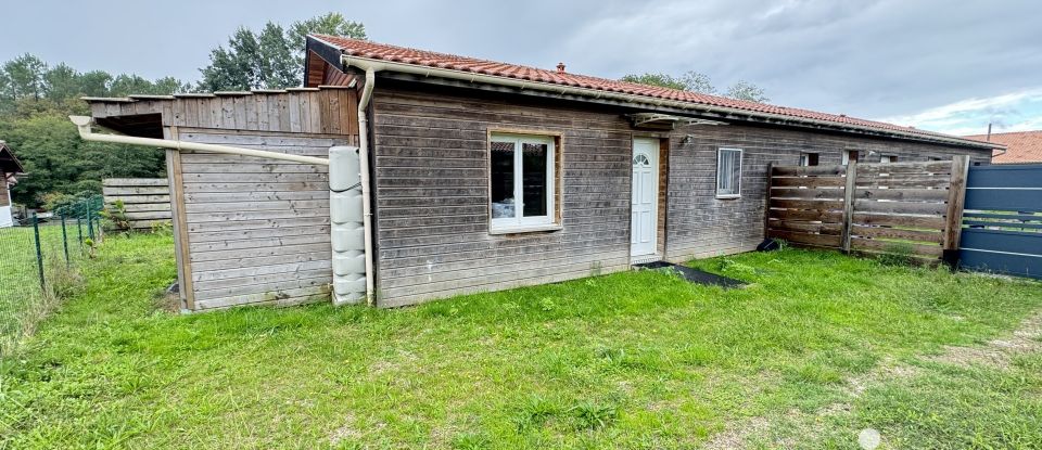 Traditional house 2 rooms of 53 m² in Mézos (40170)