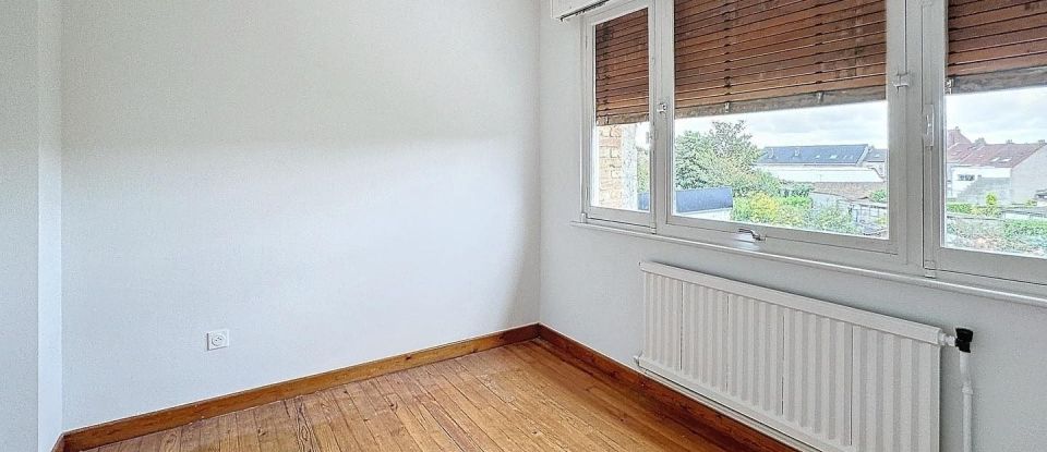 Maison 5 pièces de 104 m² à Coudekerque-Branche (59210)