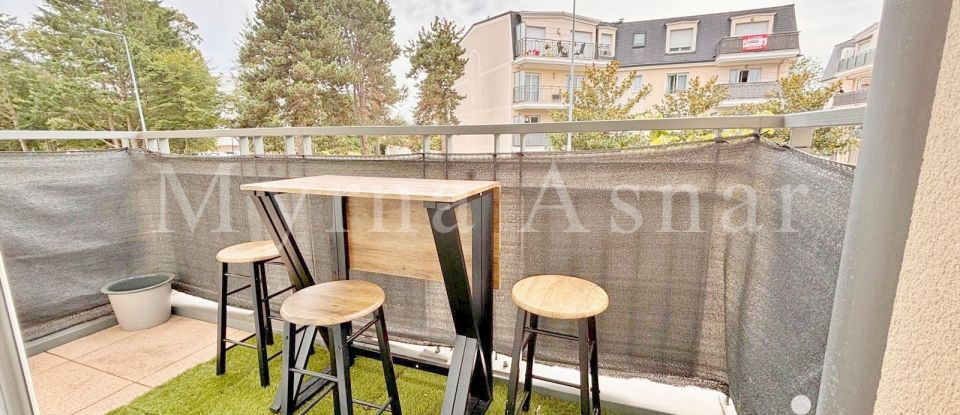 Appartement 3 pièces de 61 m² à Sainte-Geneviève-des-Bois (91700)