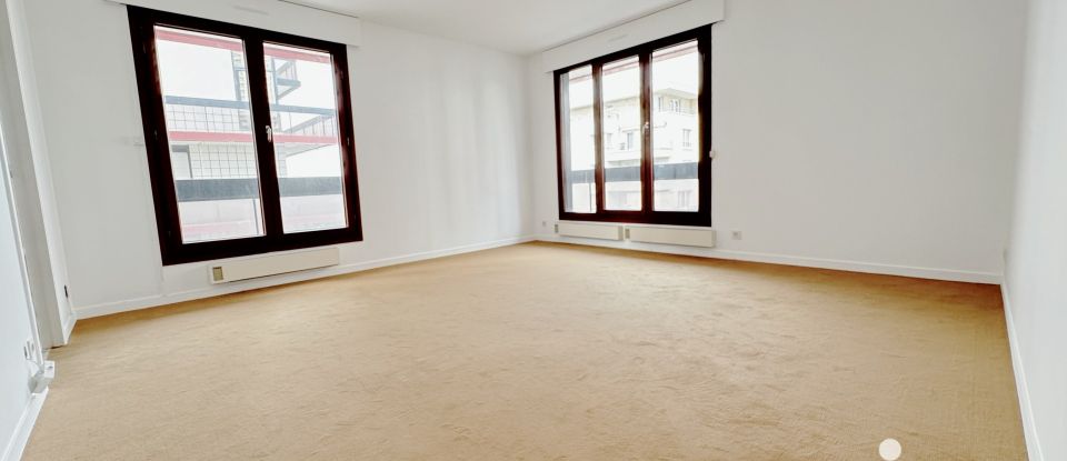 Appartement 7 pièces de 159 m² à Issy-les-Moulineaux (92130)