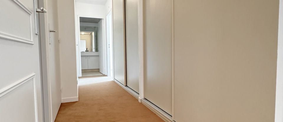 Appartement 7 pièces de 159 m² à Issy-les-Moulineaux (92130)