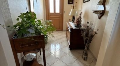 House 6 rooms of 130 m² in Parthenay (79200)