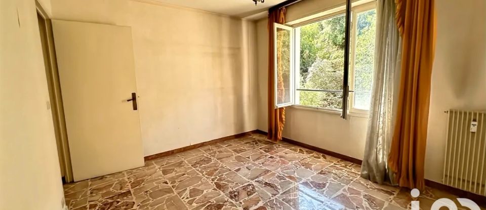 Appartement 4 pièces de 81 m² à Nice (06000)