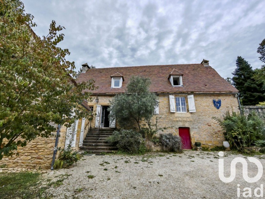 Maison 5 pièces de 139 m² à Montignac (24290)