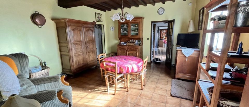 House 9 rooms of 217 m² in Chalmoux (71140)