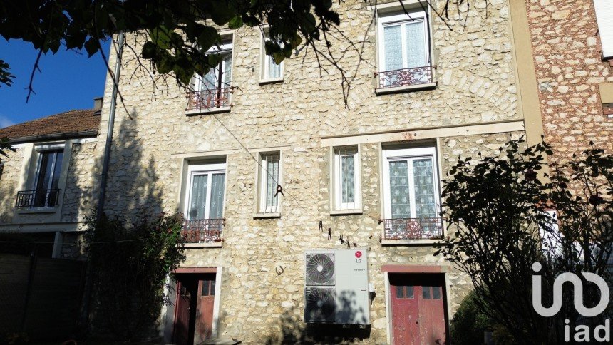 House 7 rooms of 131 m² in Le Mée-sur-Seine (77350)