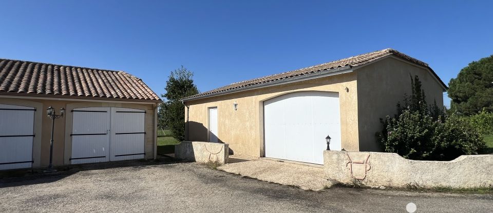 Maison traditionnelle 4 pièces de 144 m² à Saint-Germain-et-Mons (24520)