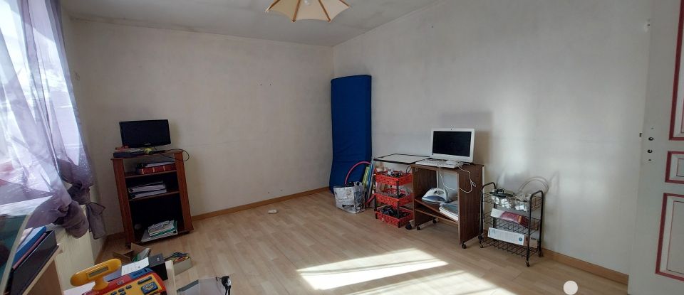 Maison 4 pièces de 96 m² à Épehy (80740)