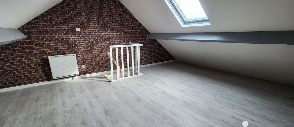 Town house 4 rooms of 90 m² in Roubaix (59100)