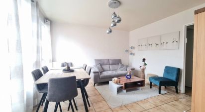 Appartement 4 pièces de 82 m² à Crosne (91560)