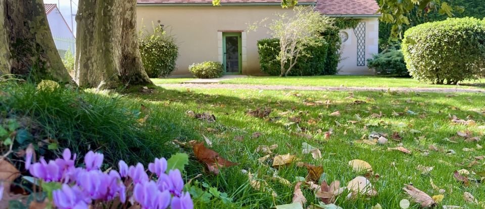 Mansion 8 rooms of 357 m² in Cenon-sur-Vienne (86530)