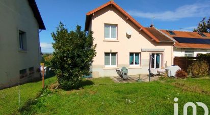 House 4 rooms of 91 m² in Montluçon (03100)