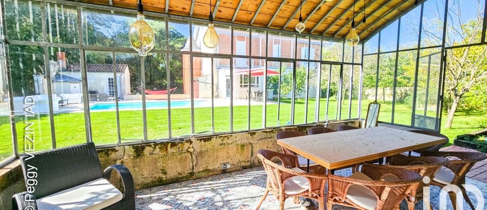 Demeure 7 pièces de 244 m² à La Rochelle (17000)