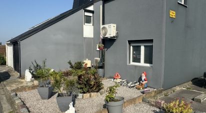 Maison 8 pièces de 91 m² à Hondschoote (59122)