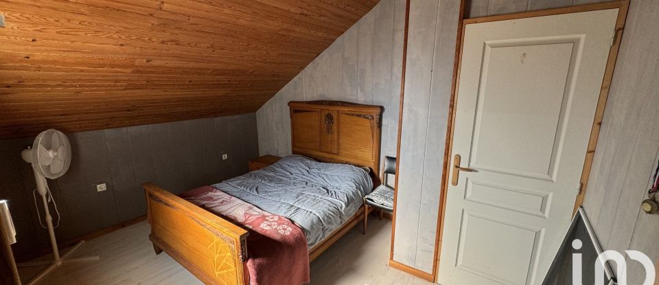 Maison 8 pièces de 91 m² à Hondschoote (59122)