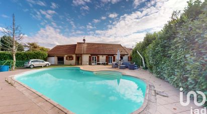 Pavilion 5 rooms of 119 m² in Champs-sur-Yonne (89290)