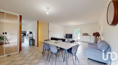 Pavillon 5 pièces de 119 m² à Champs-sur-Yonne (89290)