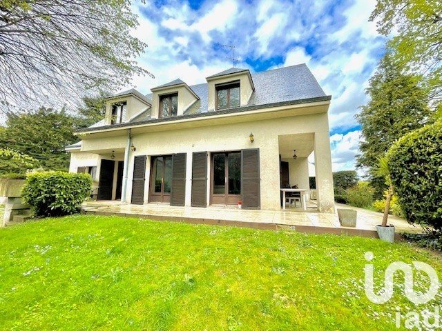 Maison d’architecte 6 pièces de 164 m² à Claye-Souilly (77410)