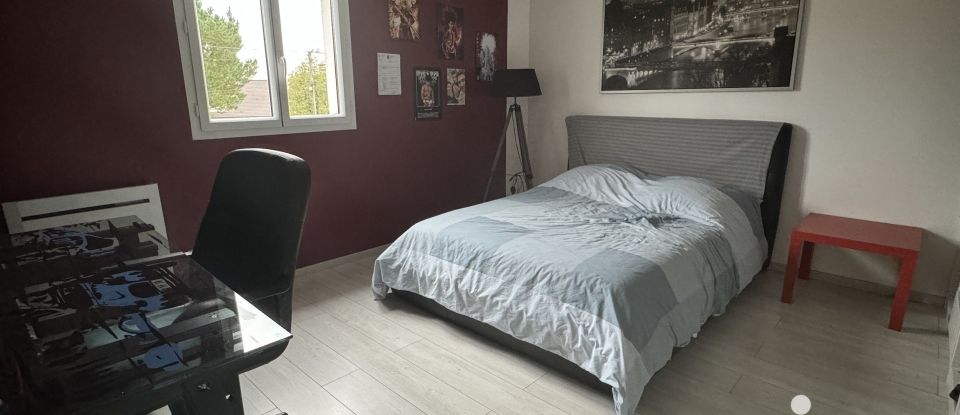 Maison traditionnelle 8 pièces de 180 m² à Saint-Denis-lès-Rebais (77510)