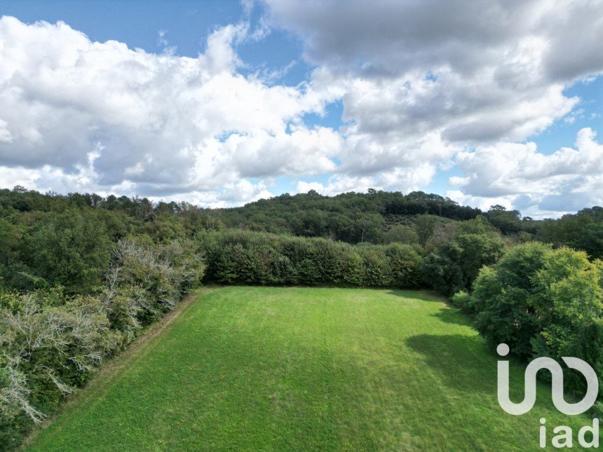 Terrain de 4 216 m² à Sarlat-la-Canéda (24200)