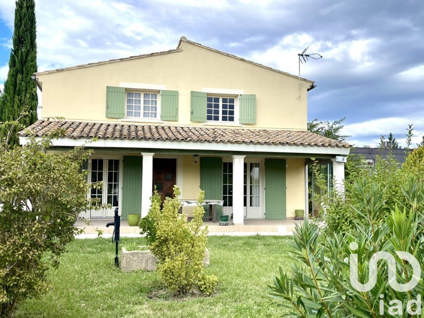 Traditional house 5 rooms of 193 m² in Bollène (84500)