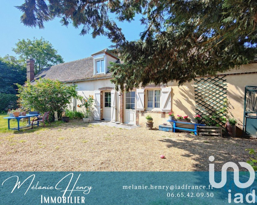 Maison de village 4 pièces de 102 m² à Crécy-Couvé (28500)