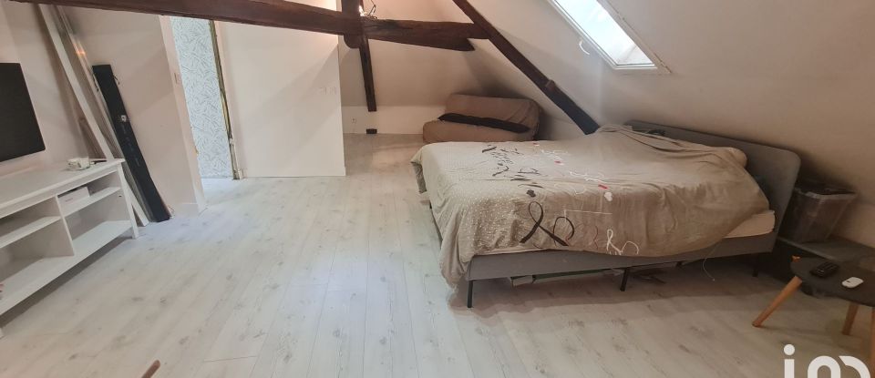 Maison 6 pièces de 150 m² à Tousson (77123)