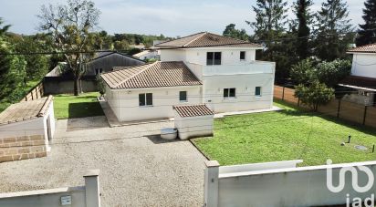 Maison d’architecte 7 pièces de 180 m² à Saint-Loubès (33450)