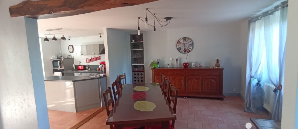 House 4 rooms of 127 m² in Pougne-Hérisson (79130)